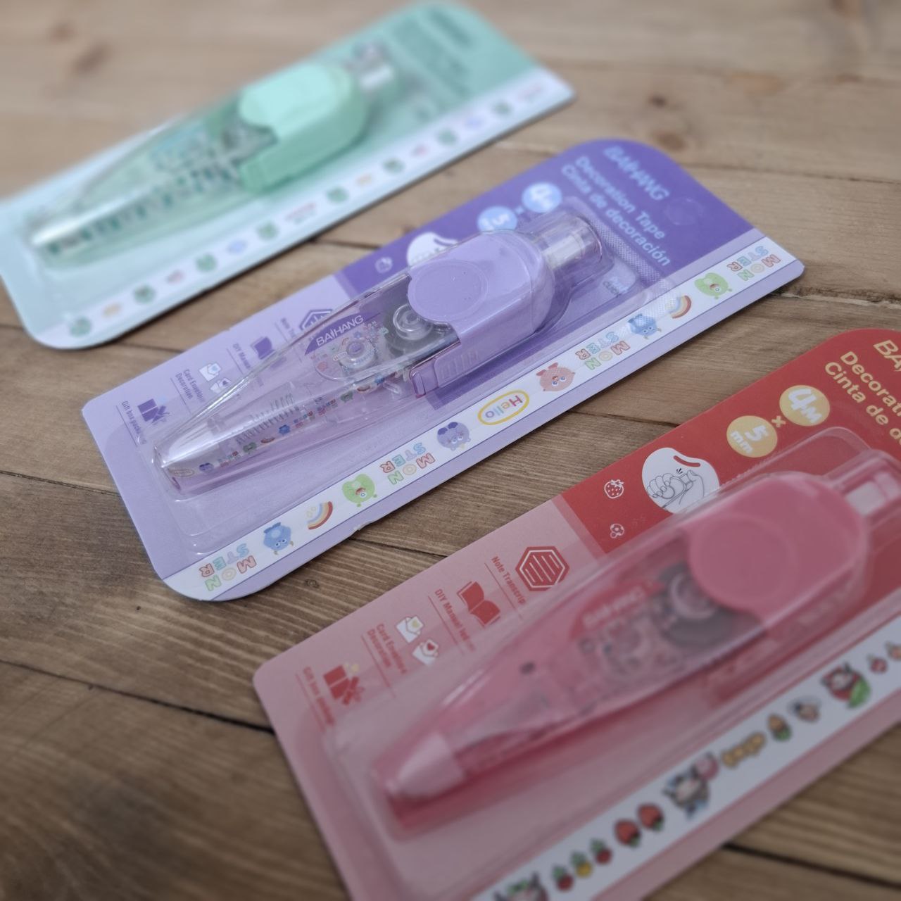 حاشیه زن ۴ متری طرح دار