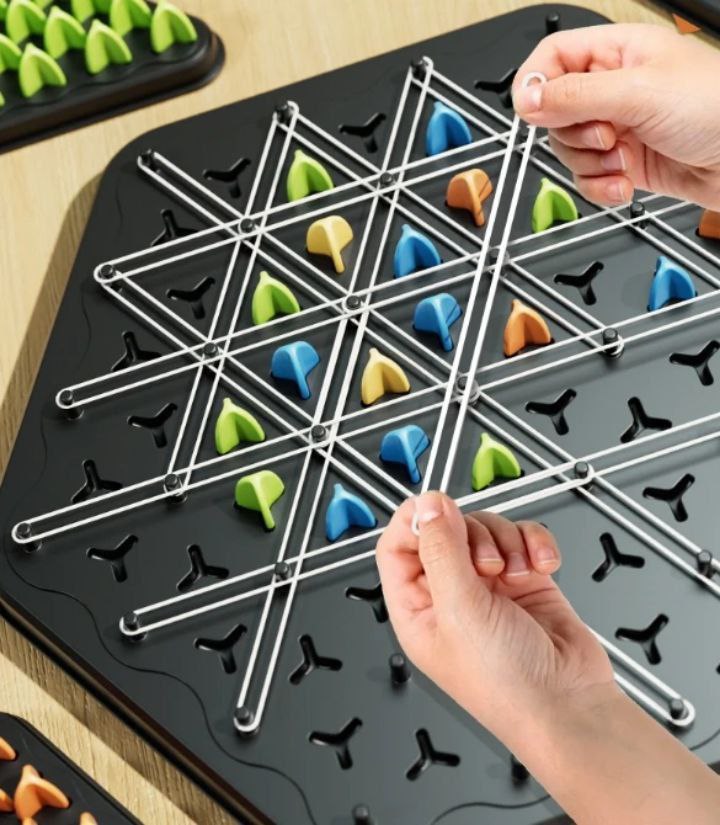 بازی مثلثی تریگل